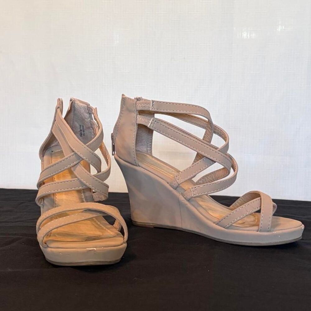 Anna Women's Tan and Cream Sandals